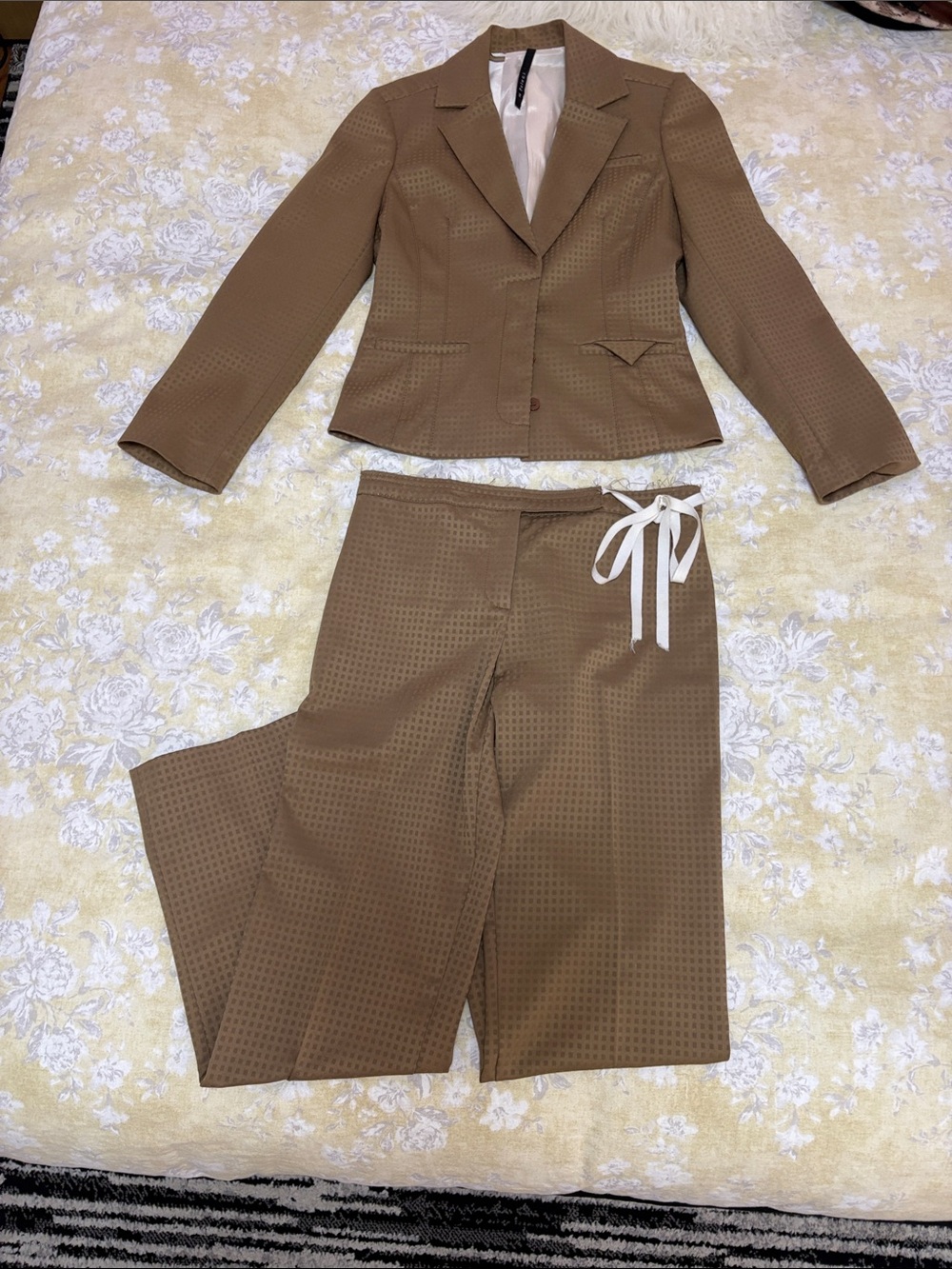 Poleci Brown Two-Piece Tailored Pantsuit with Tie Waist